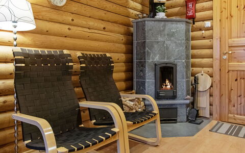 Kilpolan Orvokki: Wood, Cottage, House, Home, Door, Hardwood, Garden Buildings, Wood Stain, Log Cabin, Plank