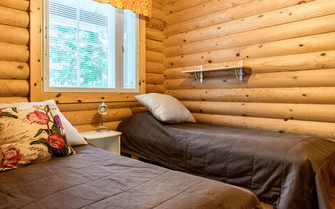 Kilpolan Karoliina: Wood, Furniture, Interior Design, Floor, Room, Bedroom, Flooring, Lighting, Bed, Home