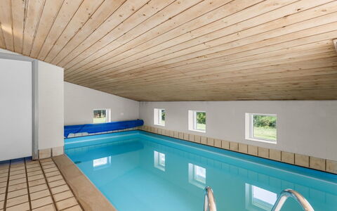 Maylin - 350M from the Sea: Estate, Shade, Driveway, Farmhouse