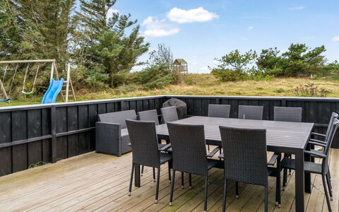 Caya - 750M from the Sea: Estate, Shade, Driveway, Farmhouse