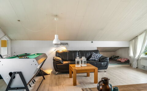 Caya - 750M from the Sea: Estate, Shade, Driveway, Farmhouse