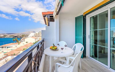 Accommodation:&nbsp;Rocas Atlánticas 611.2