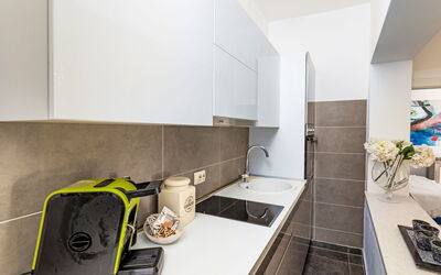 Accommodation:&nbsp;Tina 325.2