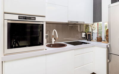 Accommodation:&nbsp;Tina 325.1