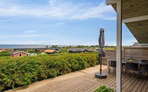 Nelina - 300M from the Sea: Swimming Pool, Farmhouse, Estate, Villa, Resort, Hacienda, Eco Hotel, Backyard