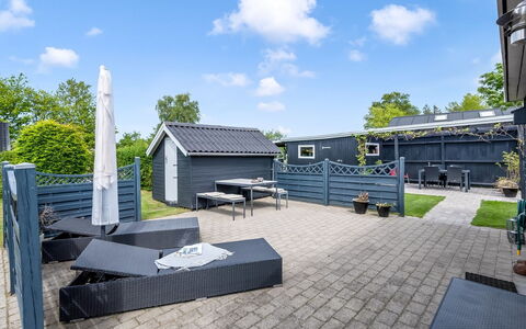Nantje - 300M from the Sea: Home, Shade, Garden, Outdoor Furniture, Yard, Cottage, Backyard, Landscaping, Lawn, Estate