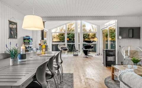 Baldo - 800M from the Sea: Estate, Shade, Driveway, Farmhouse
