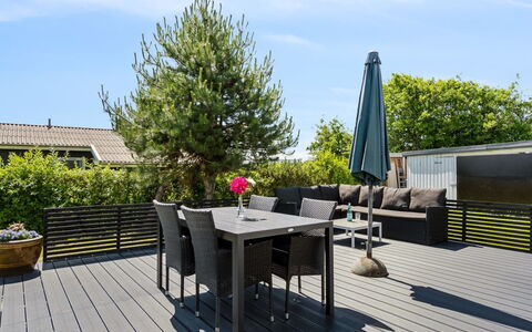 Janick - 150M from the Sea: Estate, Shade, Driveway, Farmhouse