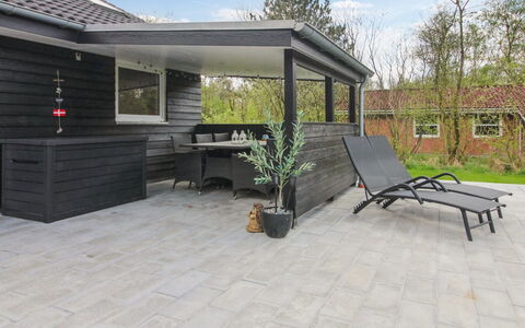 Solvejg - 30Km from the Sea: Wood, Flooring, Outdoor Furniture, Floor, Furniture, Composite Material, Deck, Shade, Patio, Siding