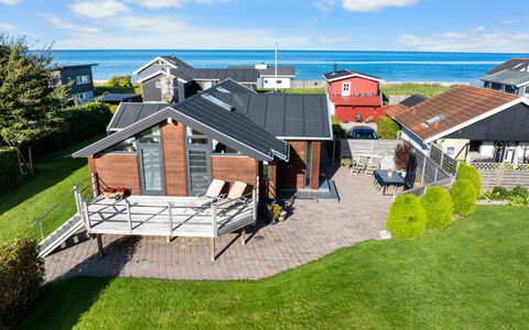 Berner - 40M from the Sea: House, Roof, Home, Cottage, Shrub, Groundcover, Estate, Farmhouse, Siding, Garden Buildings
