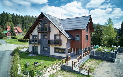 Harrachov 707: Building, Window, House, Home, Cottage, Residential Area, Facade, Roof, Siding, Human Settlement