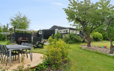 Holmfridur - 2Km from the Sea: Apartment, Condominium, Estate, Balcony, Villa, Hotel