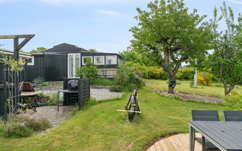 Holmfridur - 2Km from the Sea: Apartment, Condominium, Estate, Balcony, Villa, Hotel