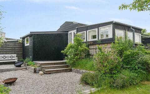 Holmfridur - 2Km from the Sea: Apartment, Condominium, Estate, Balcony, Villa, Hotel