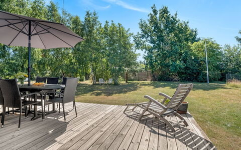 Bengta - 500M from the Sea: Estate, Shade, Driveway, Farmhouse