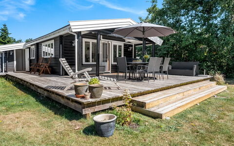 Bengta - 500M from the Sea: Estate, Shade, Driveway, Farmhouse