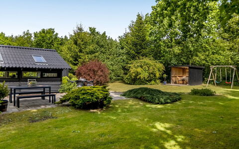 Reino - 30Km from the Sea: Roof, House, Home, Cottage, Door, Siding, Deck, Porch, Plank, Hardwood