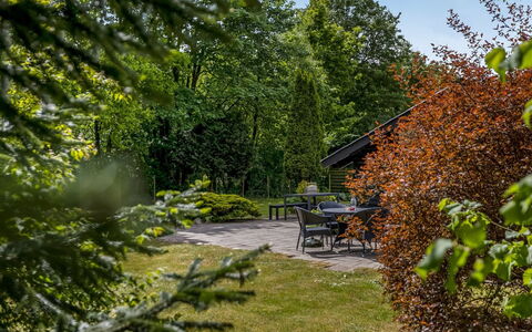 Reino - 30Km from the Sea: Home, Cottage, Porch, Hardwood, Siding, Deck, Shade, Plank, Estate, Garden Buildings