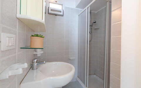Vista Mare Da Rossella: Interior Design, Flooring, Floor, Room, Ceiling, Plumbing Fixture, Sink, Tap, Apartment, Plumbing