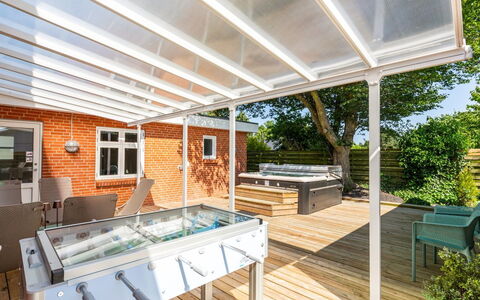 Kerttuli - 540M from the Sea: Apartment, Condominium, Estate, Balcony, Villa, Hotel