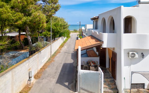 La Vista Mare Da Viola: Shade, Balcony, Stairs