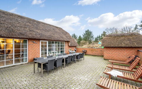 Aagot - 1.7Km from the Sea: House, Roof, Home, Cottage, Shed, Garden Buildings, Siding, Yard, Log Cabin, Hut