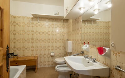 Accommodation:&nbsp;Andossi Studio Apartment 629.2