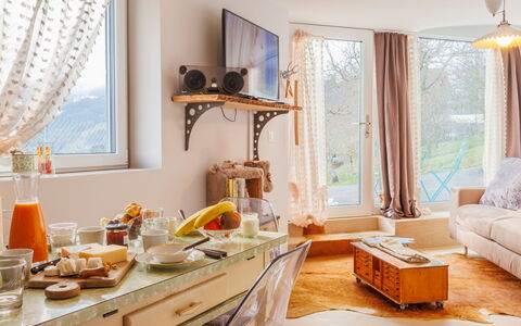 Collombey-Muraz 100: Furniture, Interior Design, Room, Wood, Lighting, Flooring, Home, Floor, Textile, Ceiling