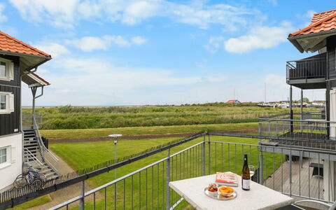 Casjen - 250M from the Sea: Apartment, Condominium, Estate, Balcony, Villa, Hotel