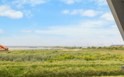 Casjen - 250M from the Sea