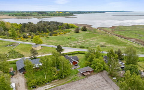Hjalmine - 225M from the Sea: Vegetation, Shrub, Spring, Cottage, Garden, Shade, Backyard, Yard, Chair