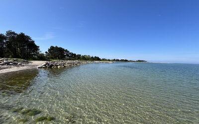 Hjalmine - 225M from the Sea