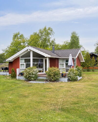 Hjalmine - 225M from the Sea