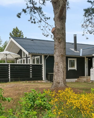 Lavrens - 300M from the Sea