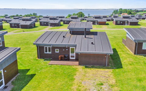 Gudbrand - 500M from the Sea: Estate, Shade, Driveway, Farmhouse