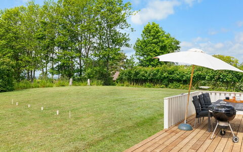 Sofus - 275M from the Sea: Grass, Tree, Shrub, Garden, Land Lot, Landscape, Lawn, Plain, Shade