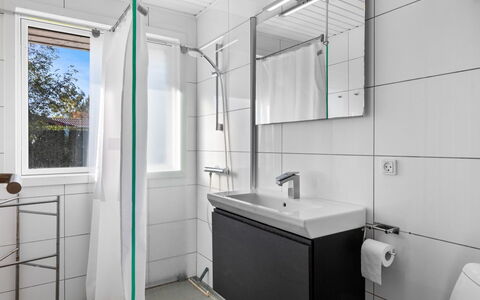 Kajsa - 250M from the Sea: Plumbing Fixture, Bathroom, Interior Design, Flooring, Sink, Bathroom Sink, Floor, Tap, Plumbing, Ceiling