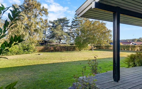 Kajsa - 250M from the Sea: Grass, Green, Shrub, Land Lot, Garden, Shade, Groundcover, Lawn, Landscaping