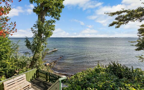 Harthwik - 10M from the Sea: Estate, Shade, Driveway, Farmhouse