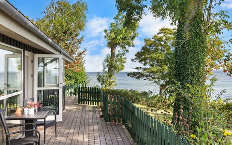 Harthwik - 10M from the Sea: Estate, Shade, Driveway, Farmhouse