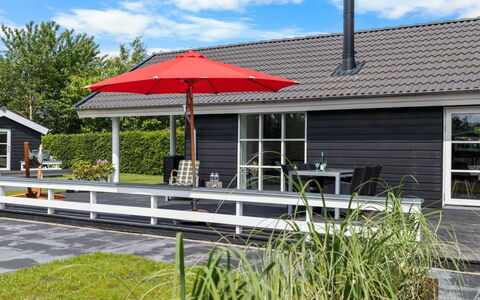 Falki - 320M from the Sea: House, Roof, Home, Cottage, Shrub, Groundcover, Estate, Farmhouse, Siding, Garden Buildings