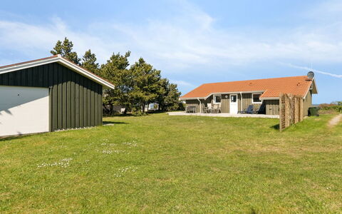 Suometar - 90M from the Sea: Grass, Grassland, Land Lot, Cottage, Rural Area, Meadow, Garden Buildings, Garden, Shed