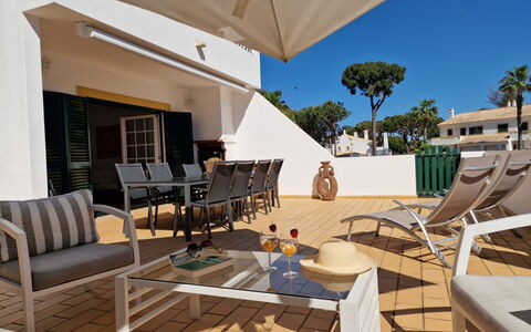 V3 Falésia - Vip Properties: Furniture, Chair, Outdoor Furniture, Shade, Apartment, Balcony, Resort, Eco Hotel, Kitchen & Dining Room Table, Outdoor Table