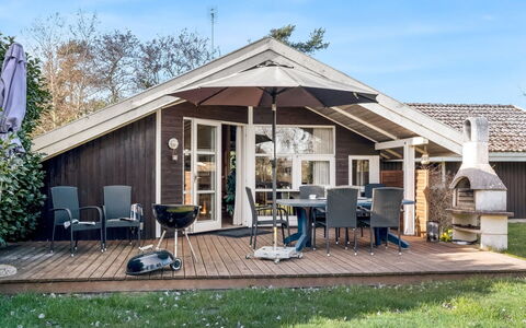 Emili - 300M from the Sea: Wood, Furniture, Apartment, Room, Ceiling, Wood Stain, Chair, Hardwood, Varnish, Lumber