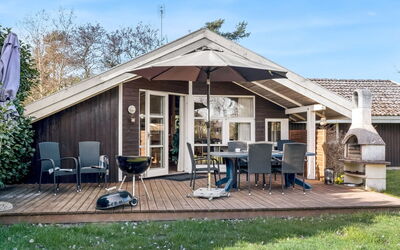 Emili - 300M from the Sea