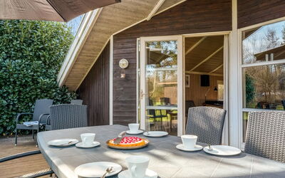 Emili - 300M from the Sea