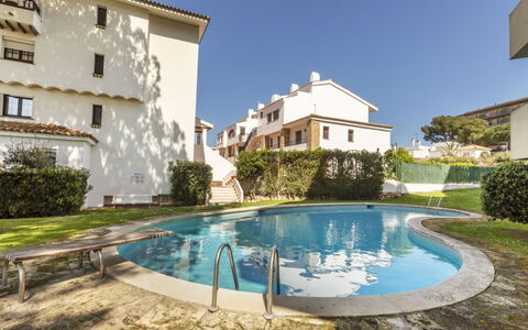 Poble Amarres Ii: Residential Area, Home, Apartment, Balcony, Suburb, Villa, Resort, Hotel, Hacienda, Courtyard
