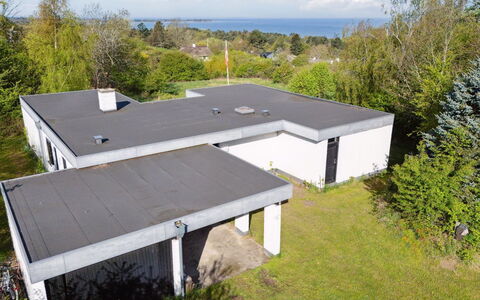Brodde - 550M from the Sea: Blue, Shrub, Cottage, Groundcover, Garden, Estate, Shade, Landscaping, Farmhouse, Eco Hotel