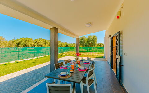 Villa Eufriama: Garden, Shade, Landscaping, Resort, Eco Hotel, Villa, Walkway