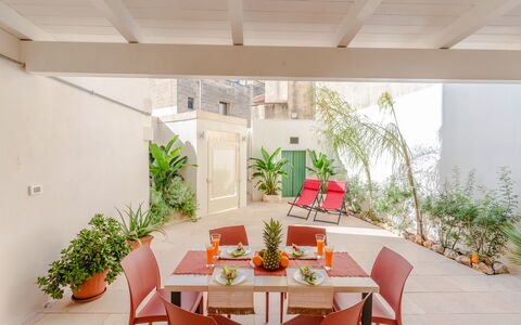 Casa Lea: Furniture, Interior Design, Flooring, Floor, Table, Ceiling, Chair, Flowerpot, Home, Houseplant